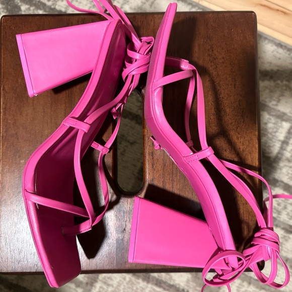 Auroraa Lace-Up Dress Sandals, Created for Macy's -Like New - Picture 5 of 11